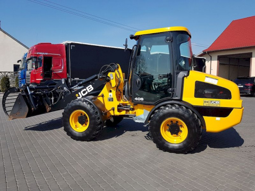 Аренда фронтального погрузчика JCB 406